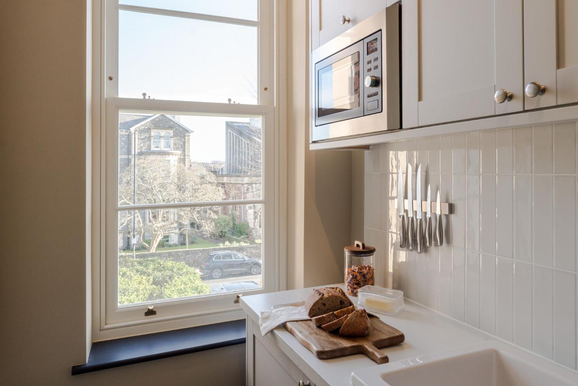 Pembroke House I Your Apartment Bristol Ngoại thất bức ảnh